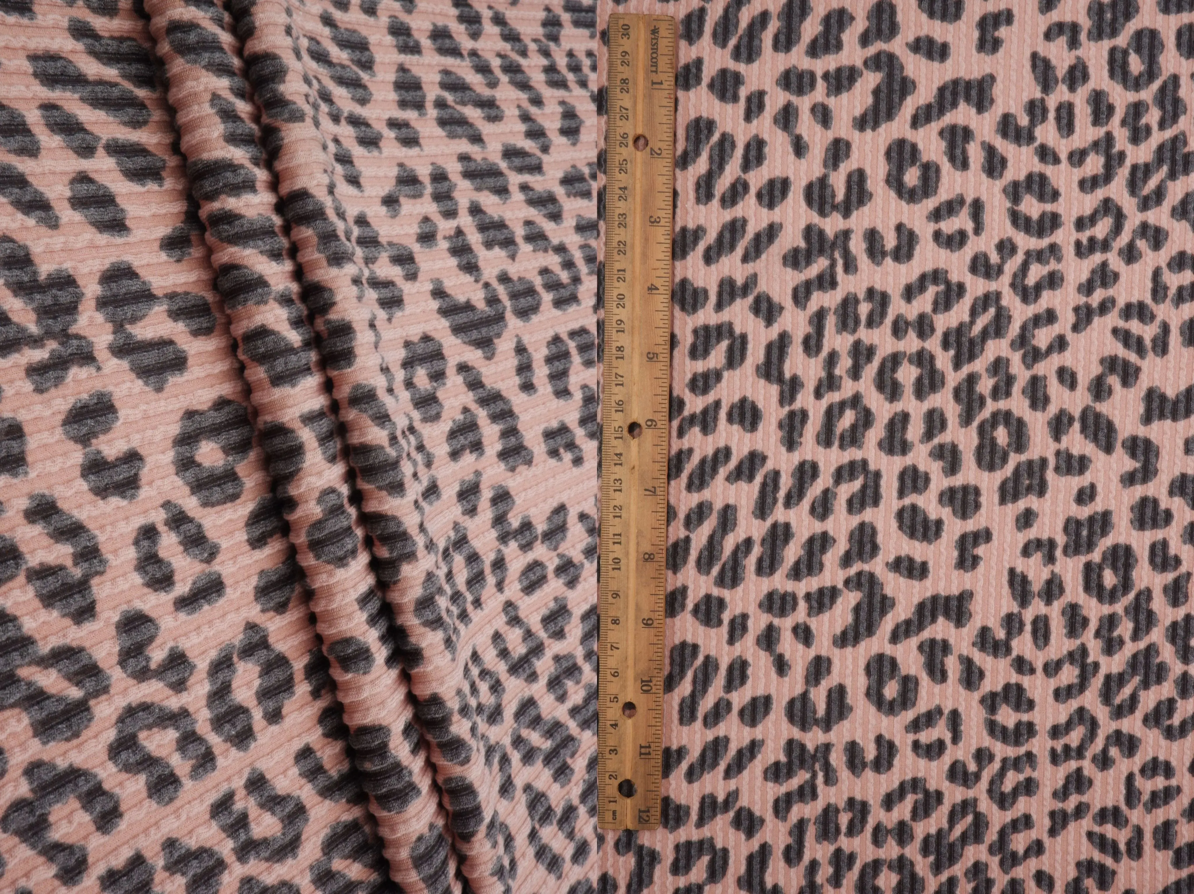Animal Print Jacquard Double Knit Fabric - KNT4463-S304102 - Image 6