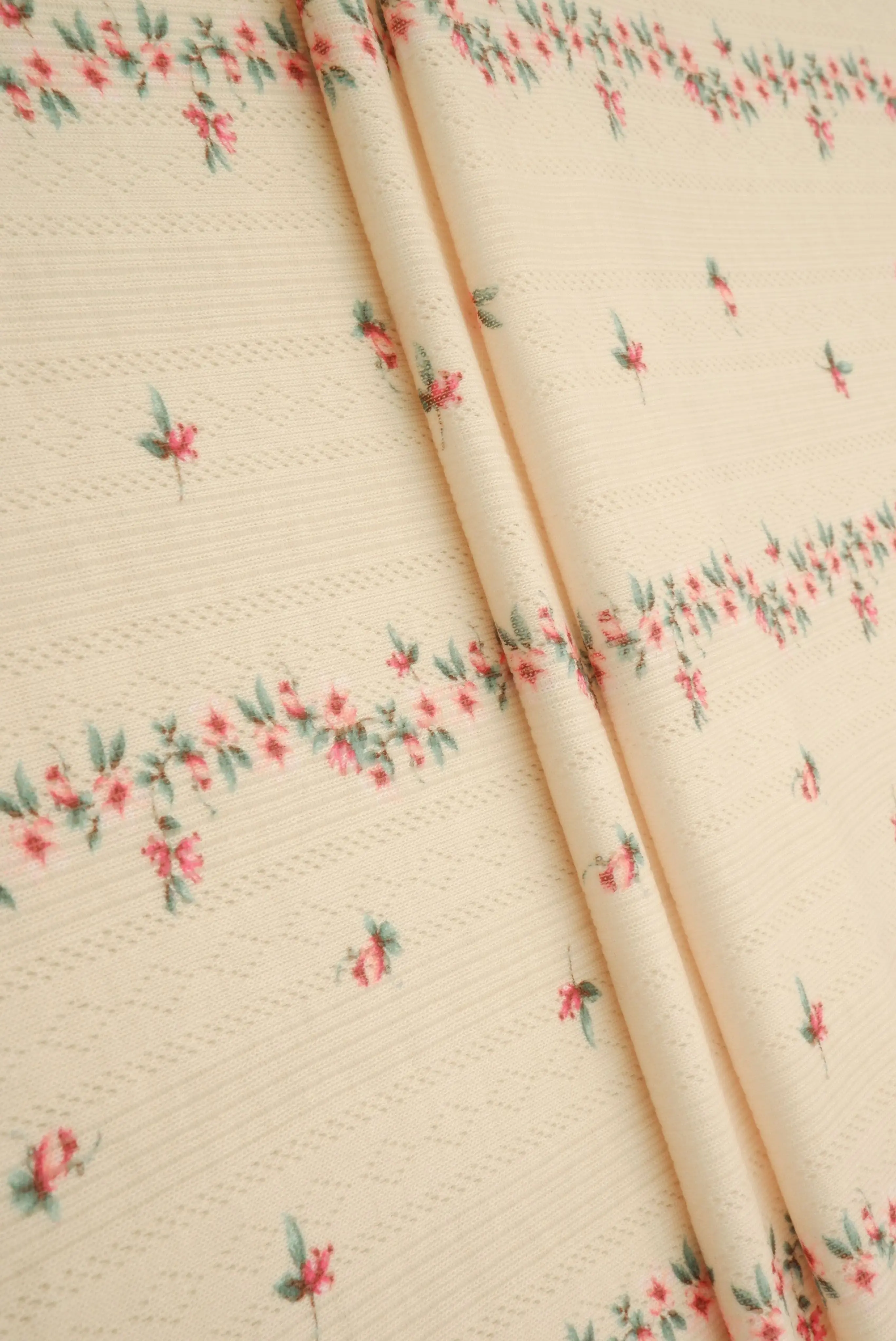 Ditsy Floral Pointelle Print Fabric   KNT4653-MS11543 - Image 10